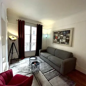 Center - Trocadero Eiffel Tower Apartment